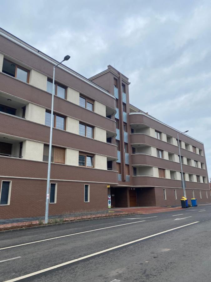Hatvan Central Apartment Дебрецен Экстерьер фото