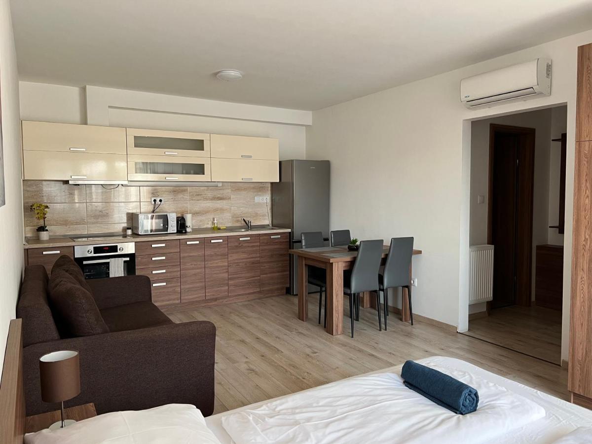 Hatvan Central Apartment Дебрецен Экстерьер фото