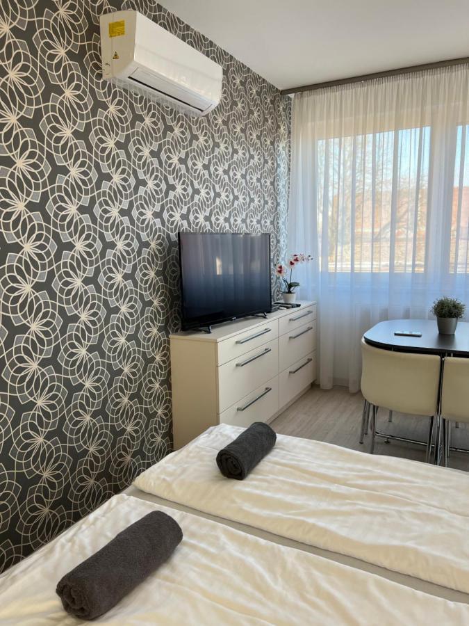 Hatvan Central Apartment Дебрецен Экстерьер фото