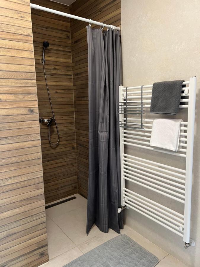 Hatvan Central Apartment Дебрецен Экстерьер фото